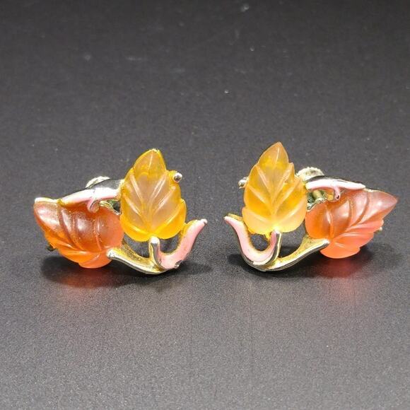 Vintage 1950s STAR Lucite Leaf Earrings Pink Enamel Screw Back Jewelry - Picture 4 of 7